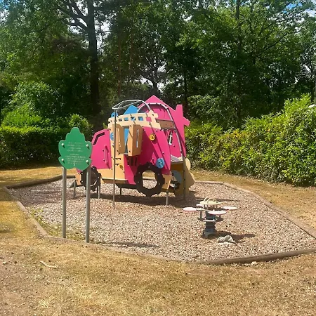 Mobile Dans Un Domaine Forestier Σαλέ